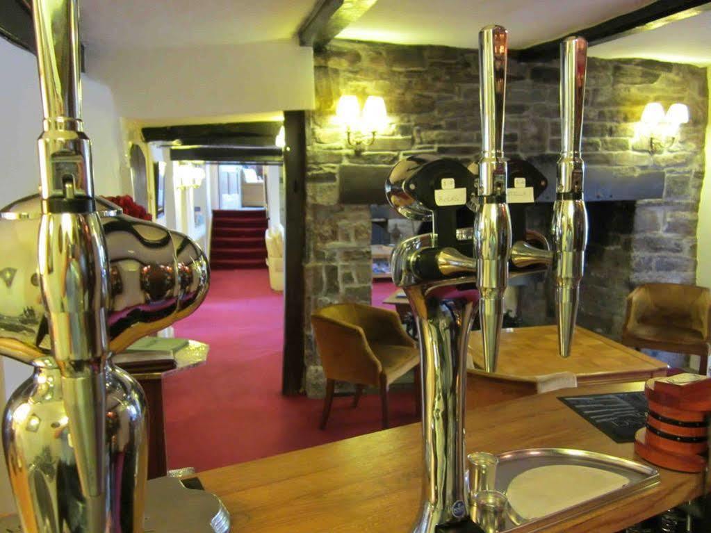 The Three Cocks Coaching Inn Glasbury Exterior photo
